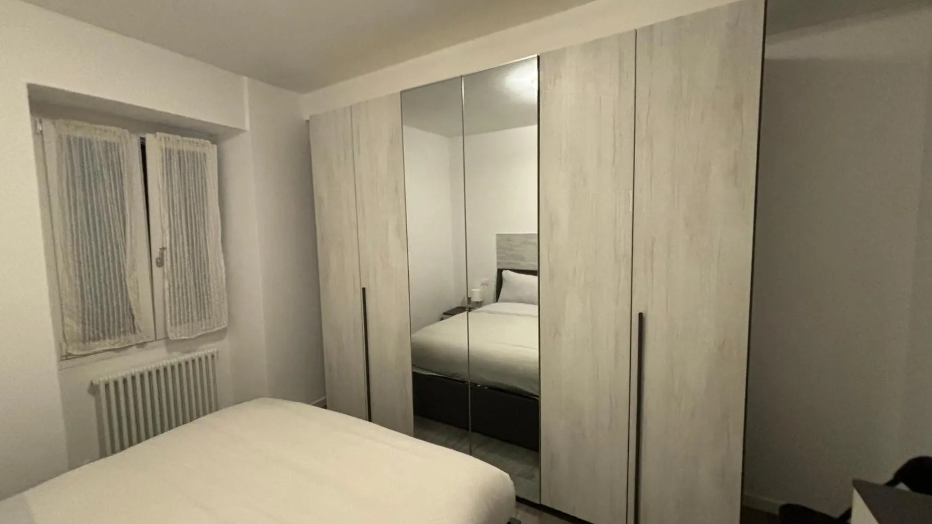 Apartament 22 Di Lucia Lecco 0*,